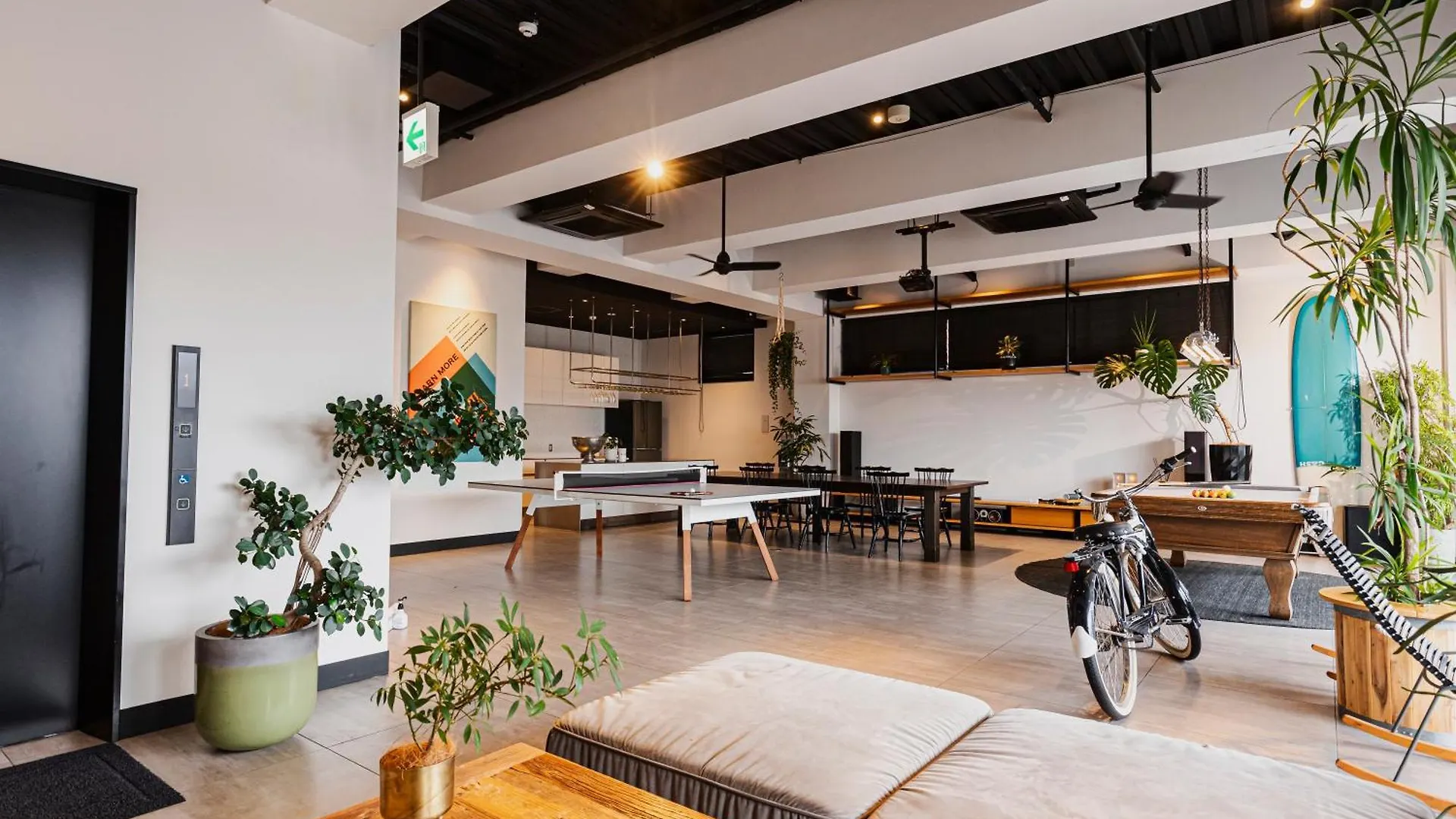 H Hotel Фукуока